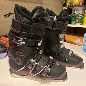 Salomon Pro QST womens ski boots